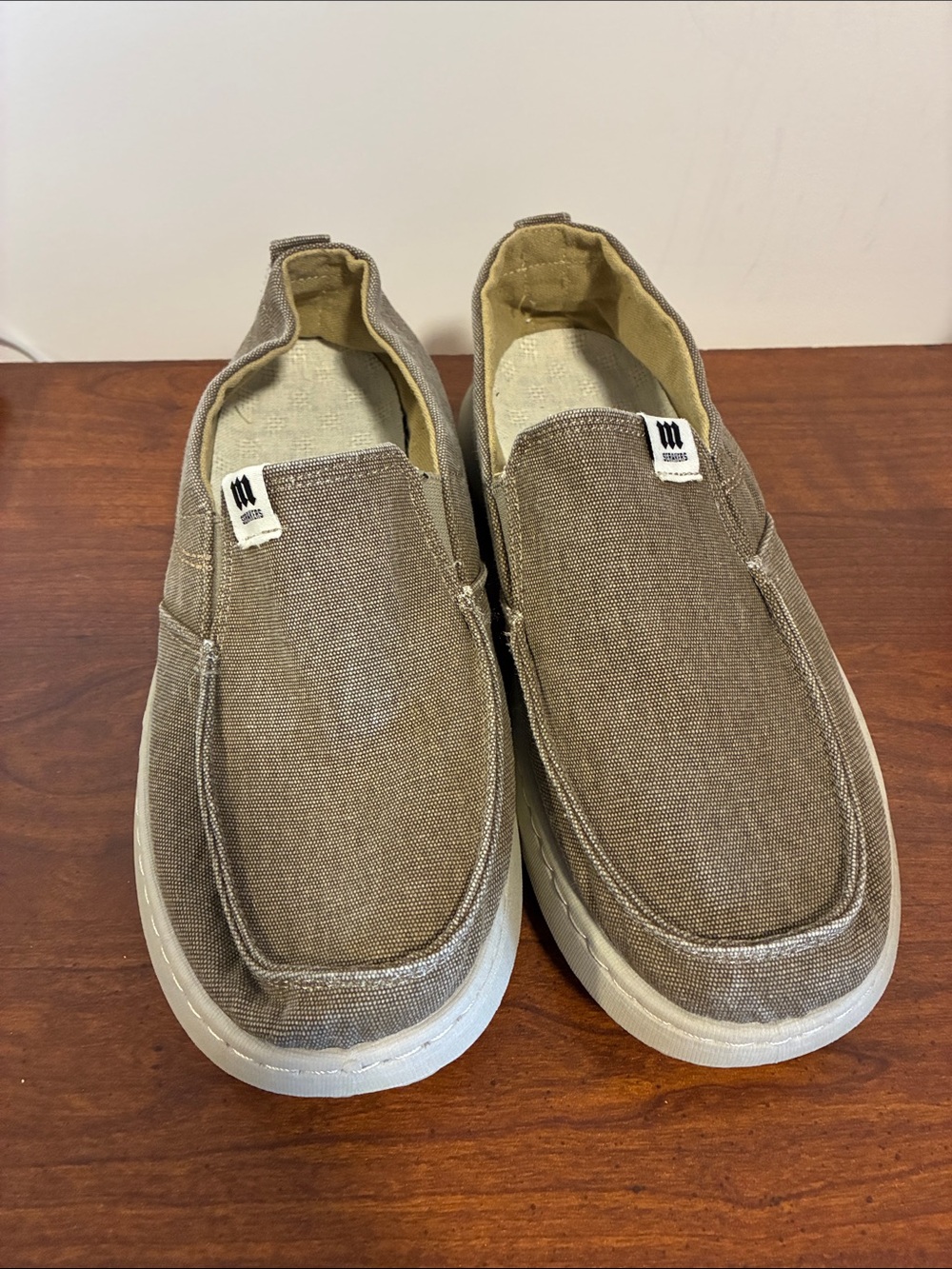 Men's Slip-On Canvas Shoes in Khaki -